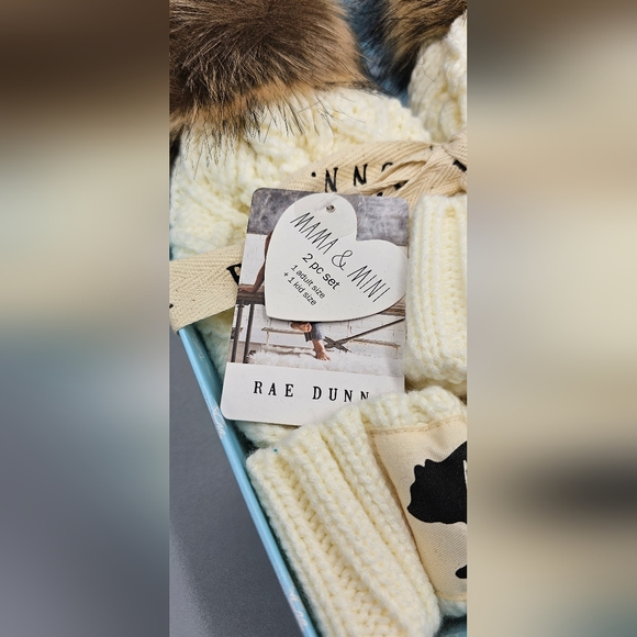 Rae Dunn "MAMA & MINI" Beanie Hat Set With Pom Pom in Ivory Christmas - Picture 4 of 6